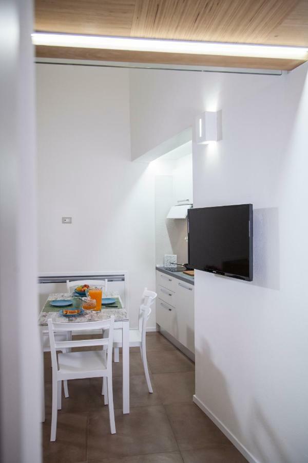 Le Dimore Di Puglia - Palazzo Pinto โมโนโปลี ภายนอก รูปภาพ